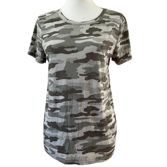 Lucky Brand Tops - Lucky Brand Women Short Sleeves Green Camo Tee Shirt Size S
